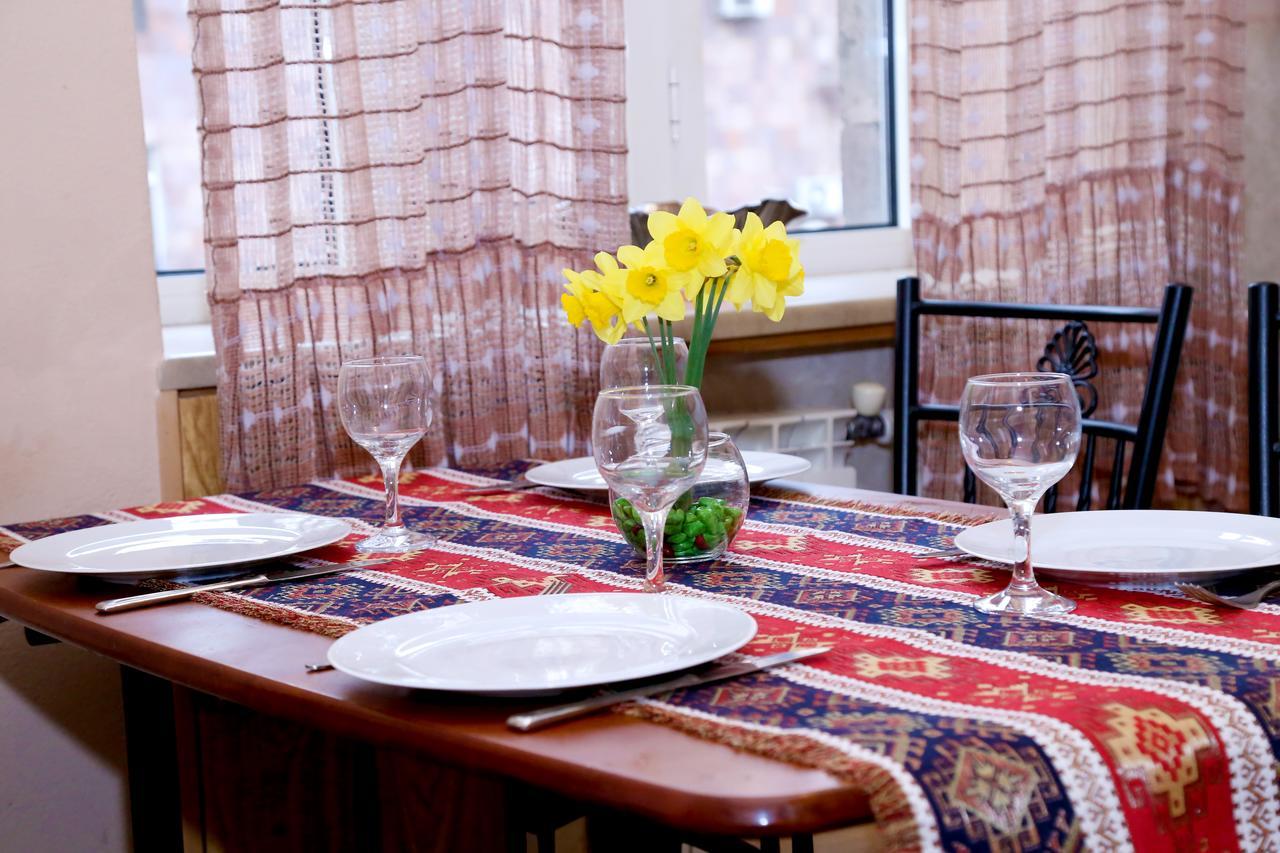Apartment On 11 Amiryan Street Jerevan Eksteriør bilde